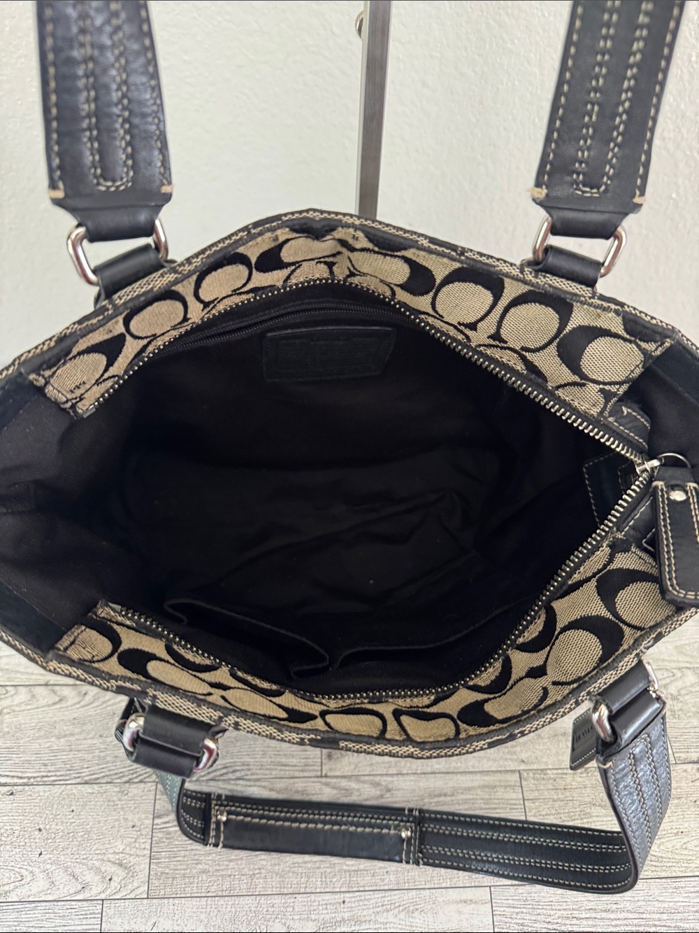 Coach Hampton Signature Turnlock Tote - Picture 14 of 15